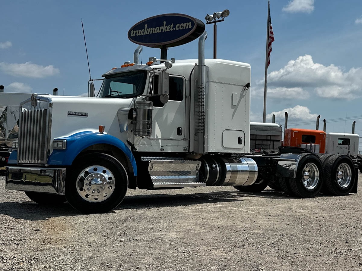 2020 KENWORTH W900 SLEEPER