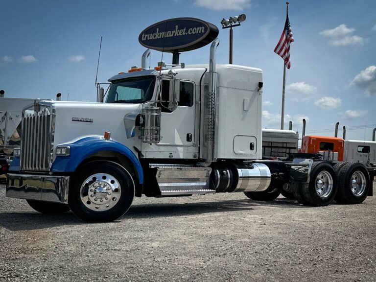 2020 KENWORTH W900 SLEEPER photo 1