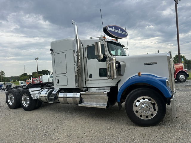 2020 KENWORTH W900 SLEEPER