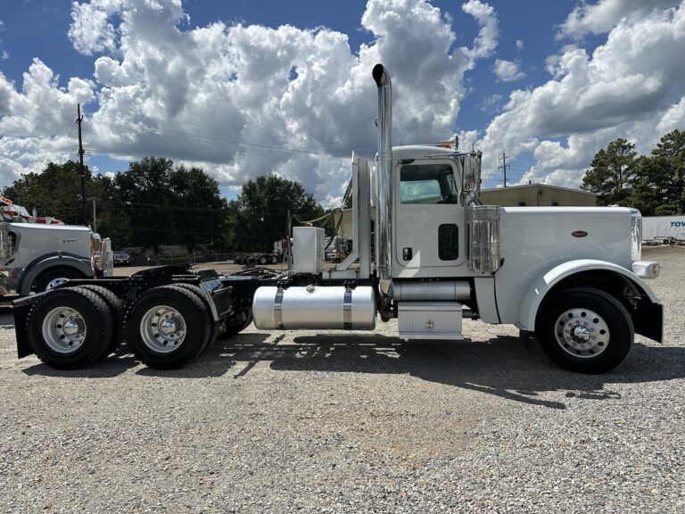 2016 PETERBILT 389 DAYCAB GLIDER KIT photo 4