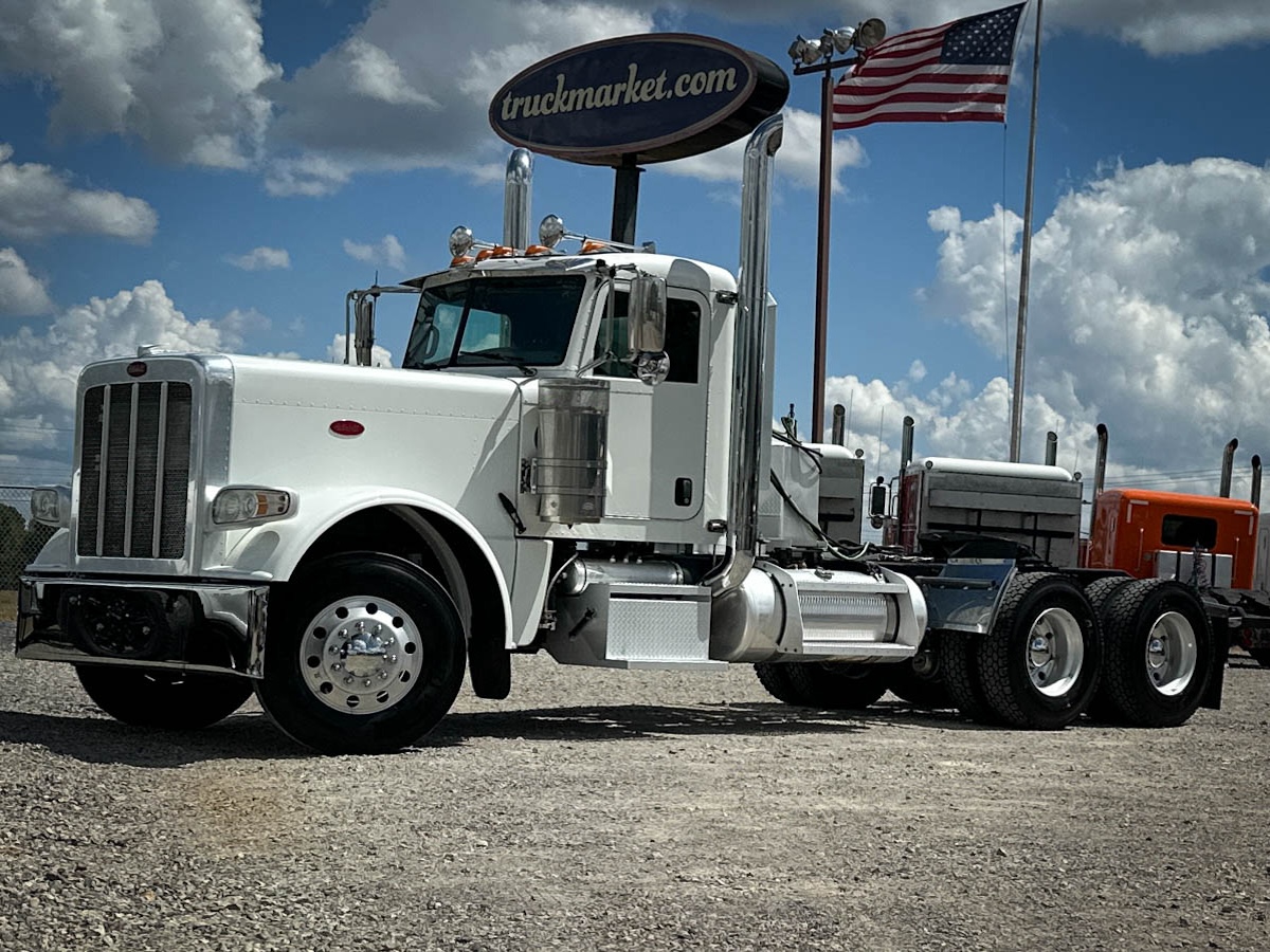 2016 PETERBILT 389 DAYCAB GLIDER KIT
