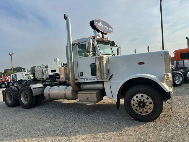 2016 PETERBILT 389 DAYCAB GLIDER KIT 341317