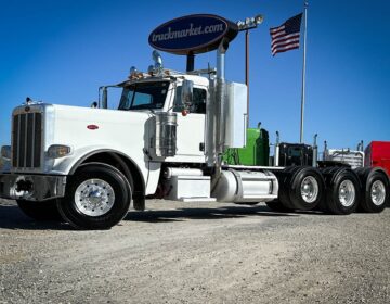 2020 PETERBILT 389 TRI AXLE DAYCAB 662450