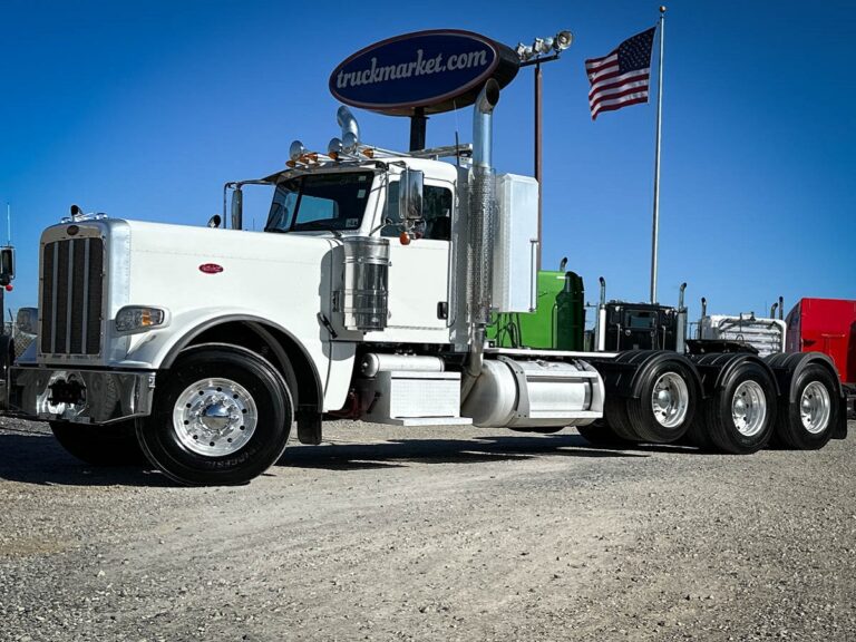 2020 PETERBILT 389 TRI AXLE DAYCAB 662450