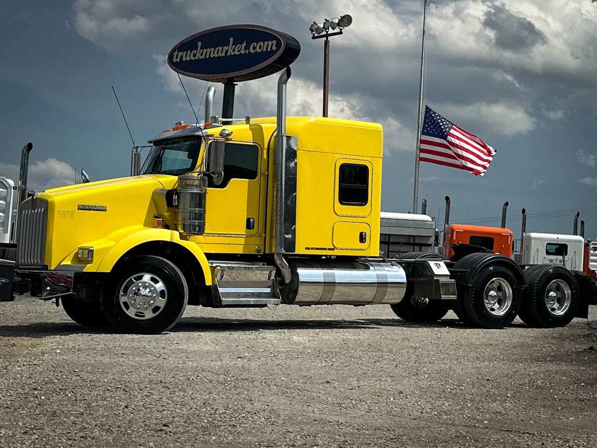 2016 KENWORTH T800 GLIDER KIT