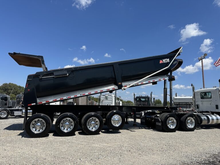 2023 MTM QUAD AXLE END DUMP — photo 2