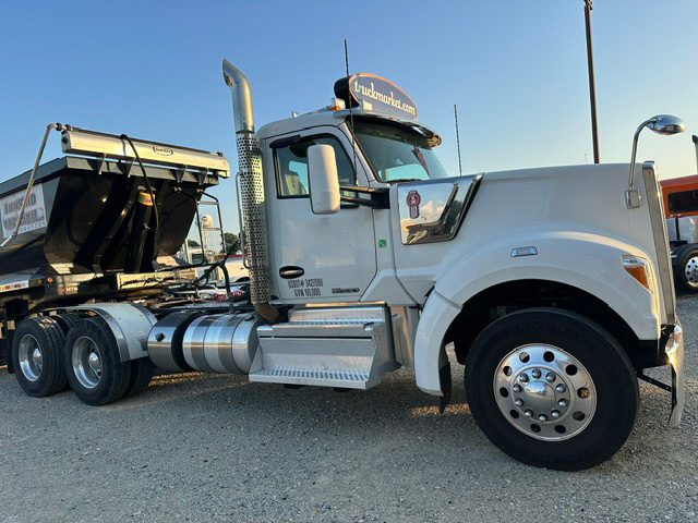 2021 KENWORTH W990 DAYCAB