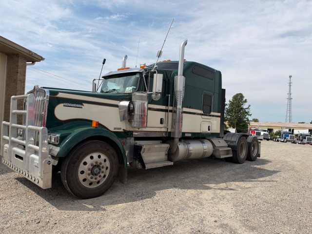 2018 KENWORTH W900L GLIDER KIT — photo 3