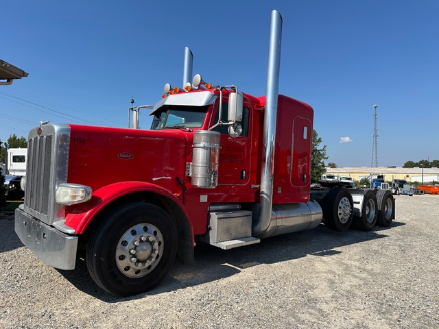 2021 PETERBILT 389 TRI AXLE GLIDER KIT — photo 3