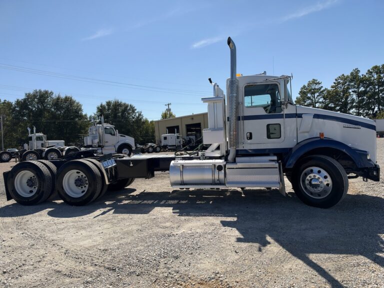 2020 KENWORTH T800 DAYCAB photo 4