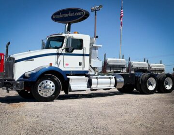 2020 Kenworth T800 Daycab 411244