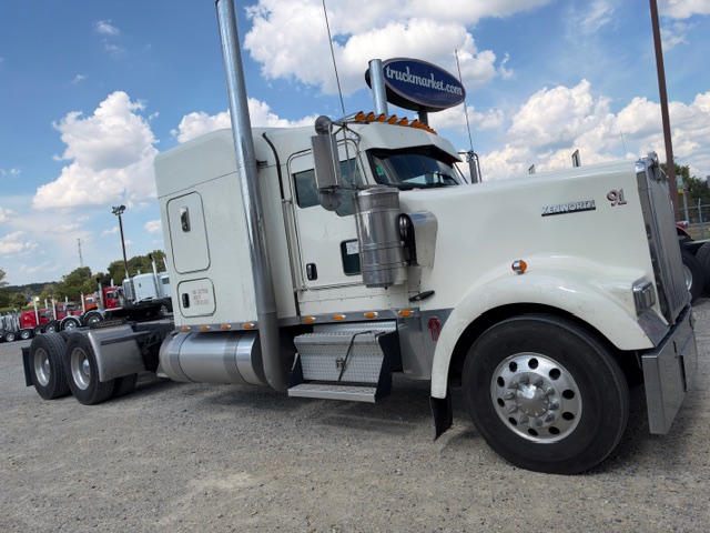 2019 KENWORTH W900L PRE ELOG GLIDER KIT