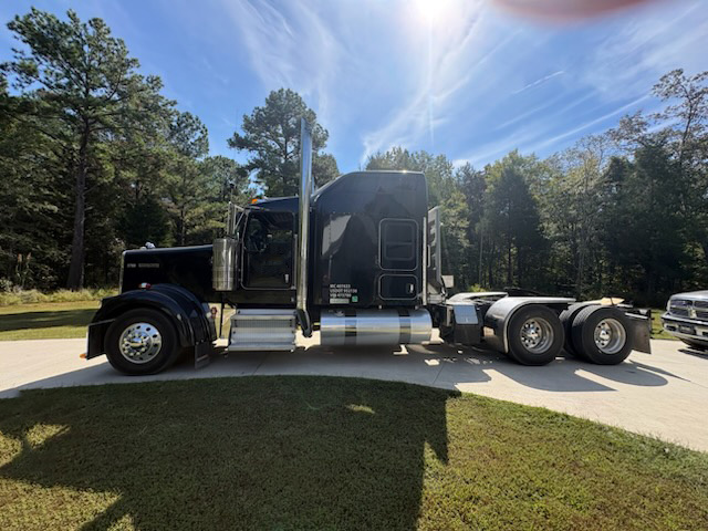 2015 KENWORTH W900L GLIDER KIT — photo 2