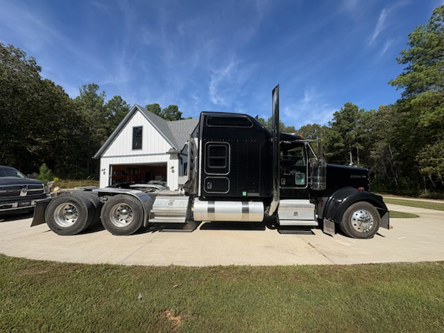 2015 KENWORTH W900L GLIDER KIT
