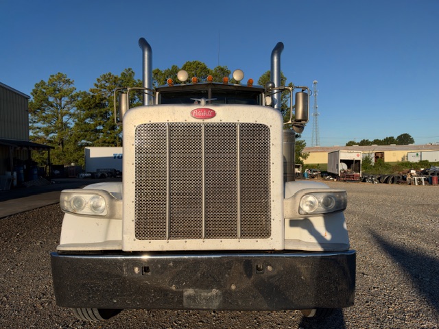 2018 PETERBILT 389 GLIDER KIT — photo 2
