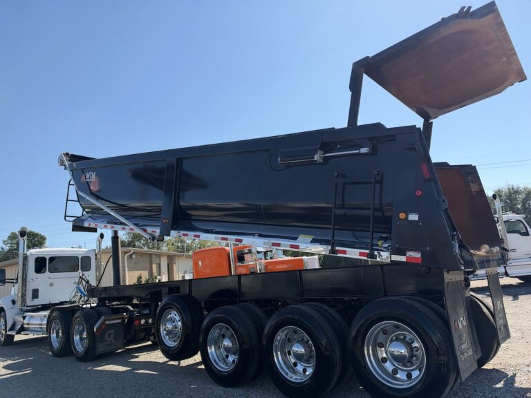 2023 MTM QUAD AXLE END DUMP photo 3