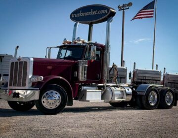 2023 Peterbilt 389 Daycab 891347