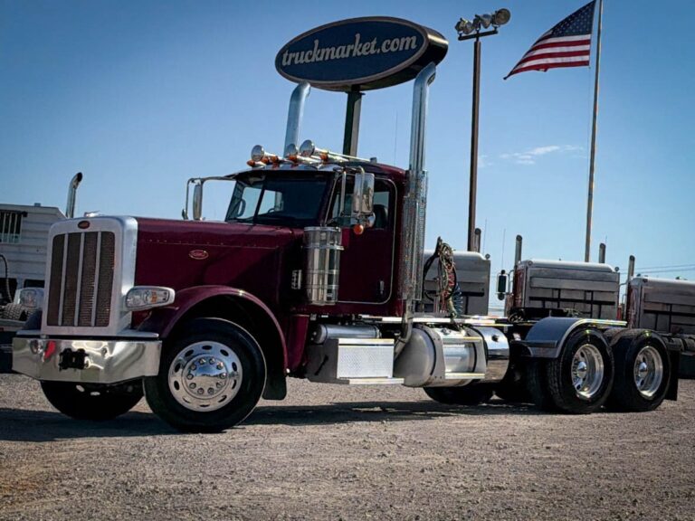 2023 PETERBILT 389 DAYCAB
