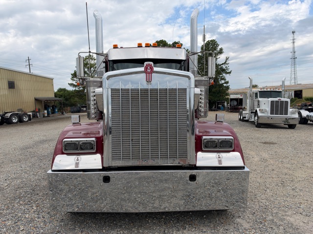 2023 KENWORTH W900L SLEEPER photo 2