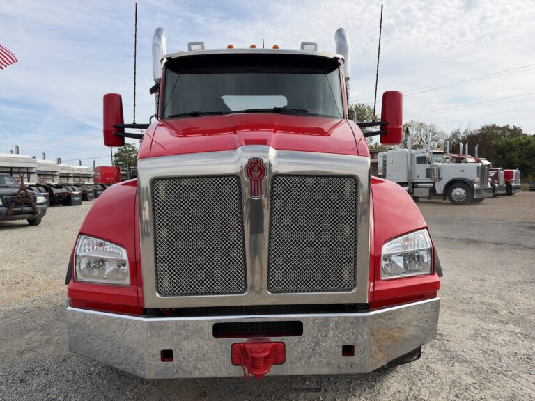 2024 KENWORTH T880 TRI AXLE DAYCAB photo 2
